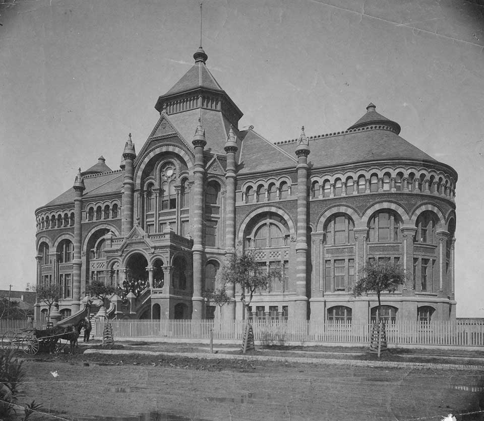 First Medical College in Galveston Texas