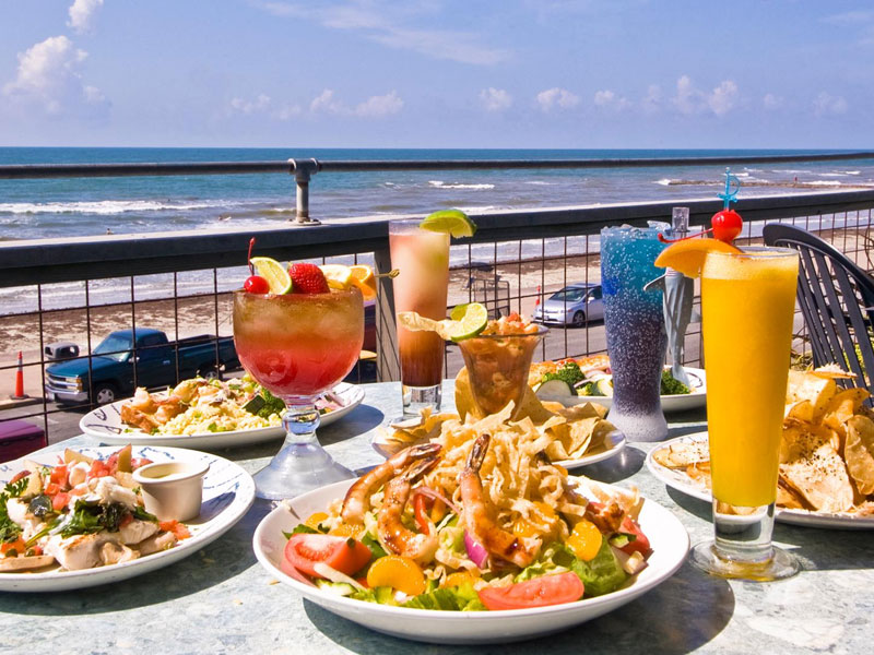 Outdoor Balcony Dining at Fish Tales