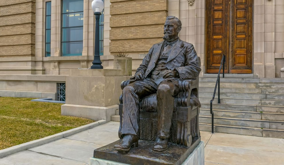 Statue of Henry Rosenberg 