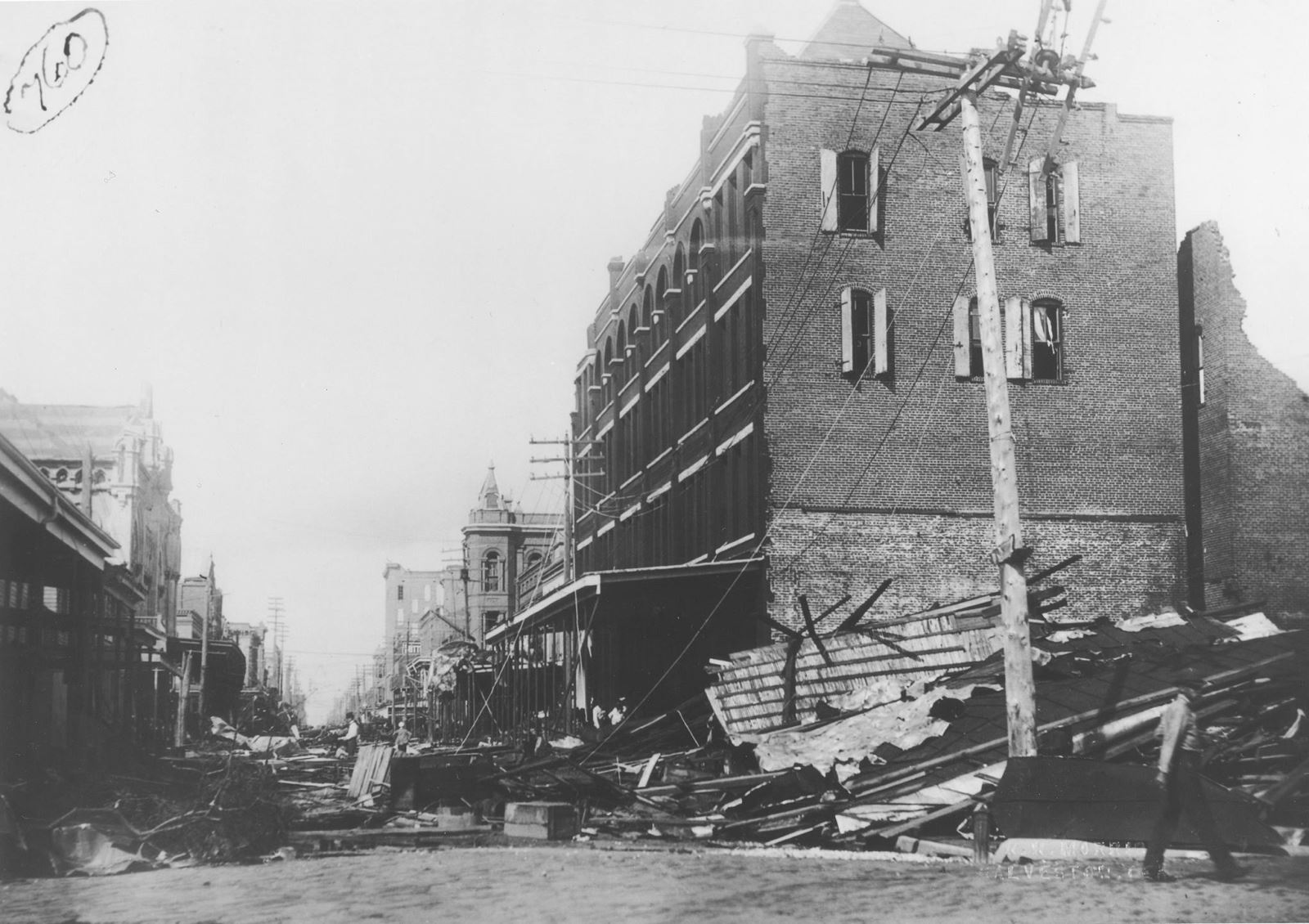 1900 damage