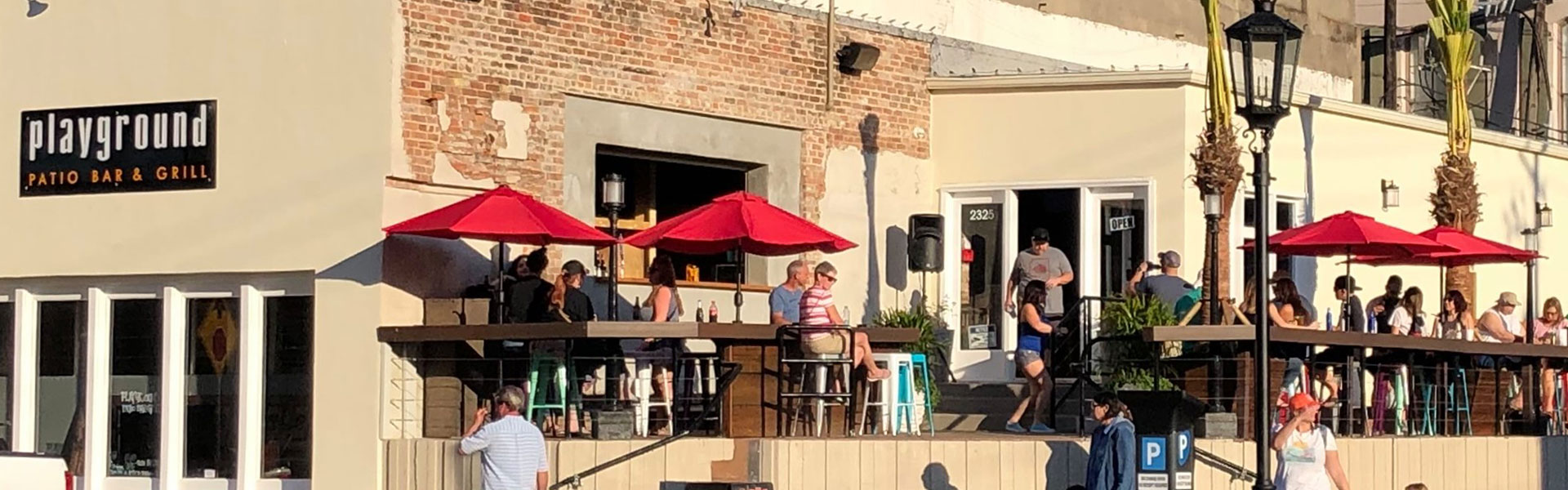 Exterior View of Playground Patio Bar & Grill, Galveston TX