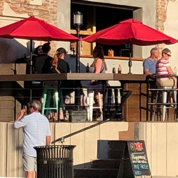 Exterior View of Playground Patio Bar & Grill, Galveston TX