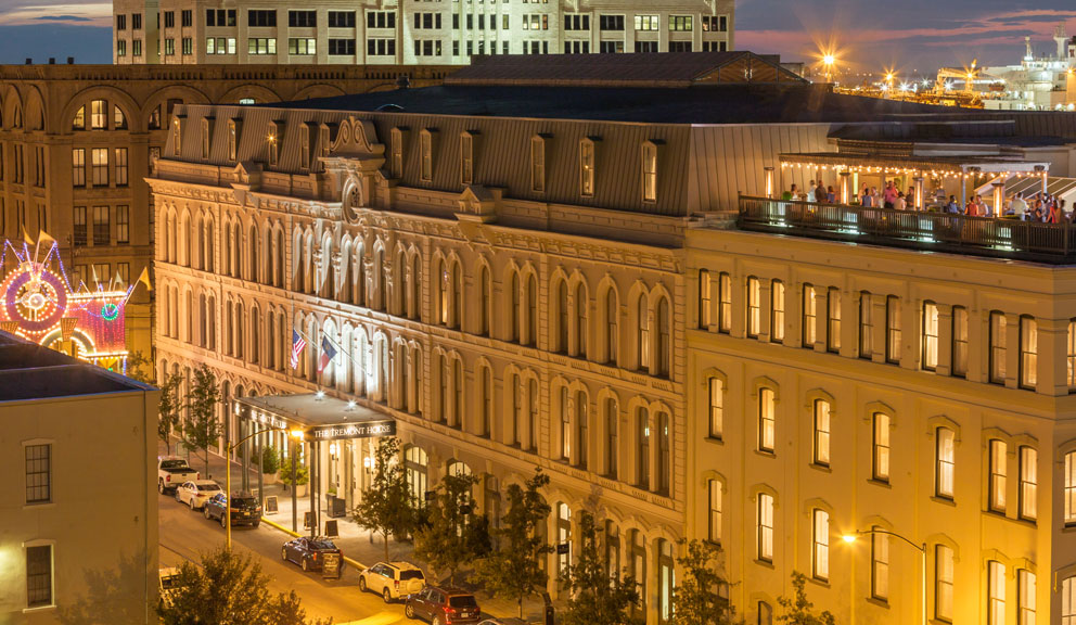 Exterior View of The Rooftop Bar at The Tremont House