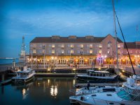 Harbor House at Pier 21