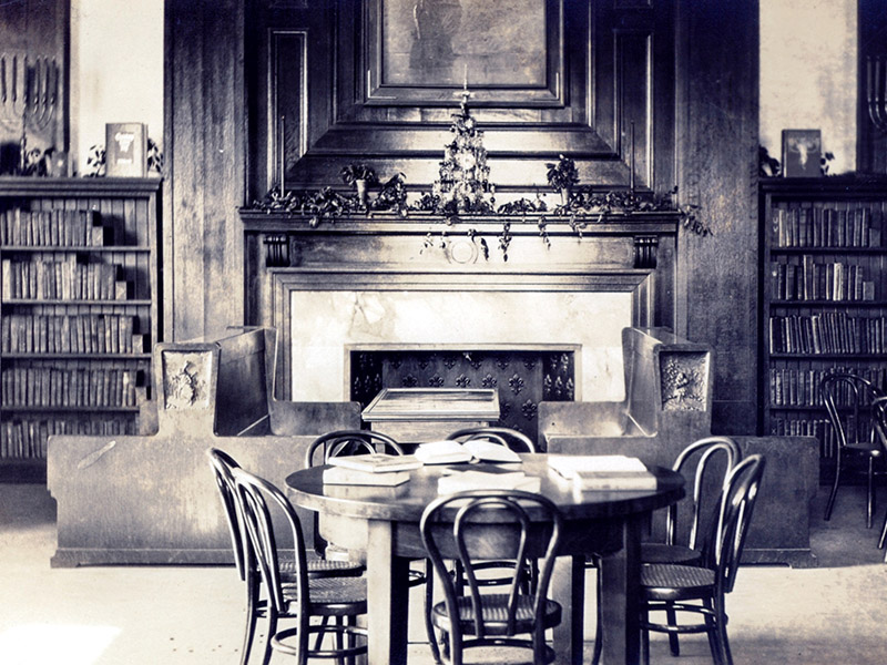 Rosenberg Library Decorated for Christmas 1905