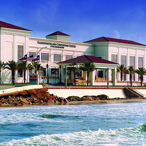 Couple Walking into LaKing's, Galveston, TX