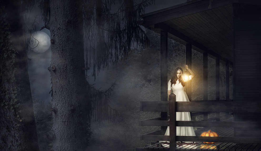 Girl Ghost and Full Moon Historic Galveston Ghost Tours
