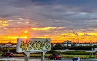 Woody's Beach Bar