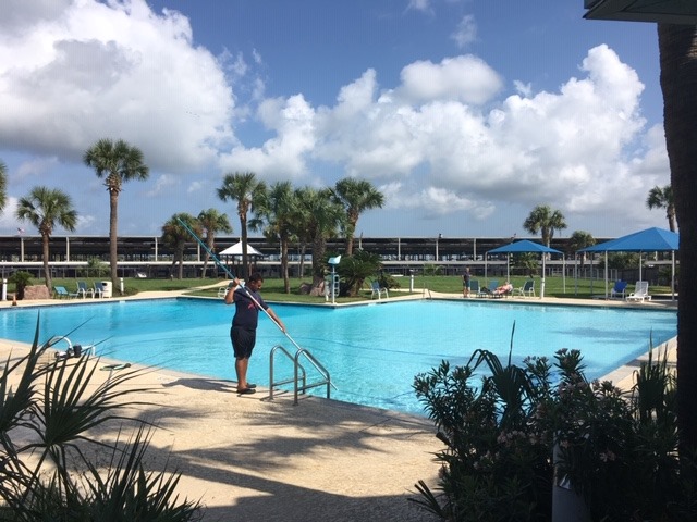 galveston yacht basin pool