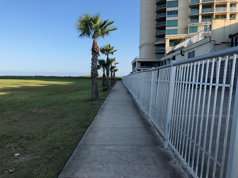 Beach Access Point 1B at Palisade Palms Sidewalk to Beach