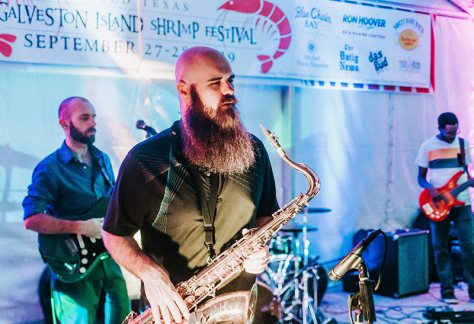 See Live Music at the Friday Night VIP Party