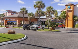 Clarion Pointe Beachfront Exterior Clarion Pointe Beachfront Exterior