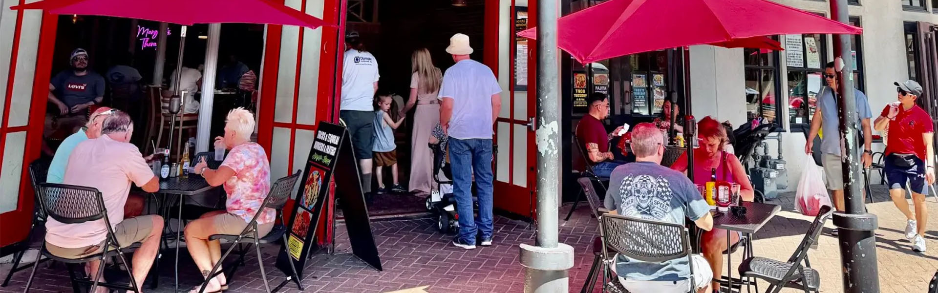 Exterior View of Playground Patio Bar & Grill, Galveston TX